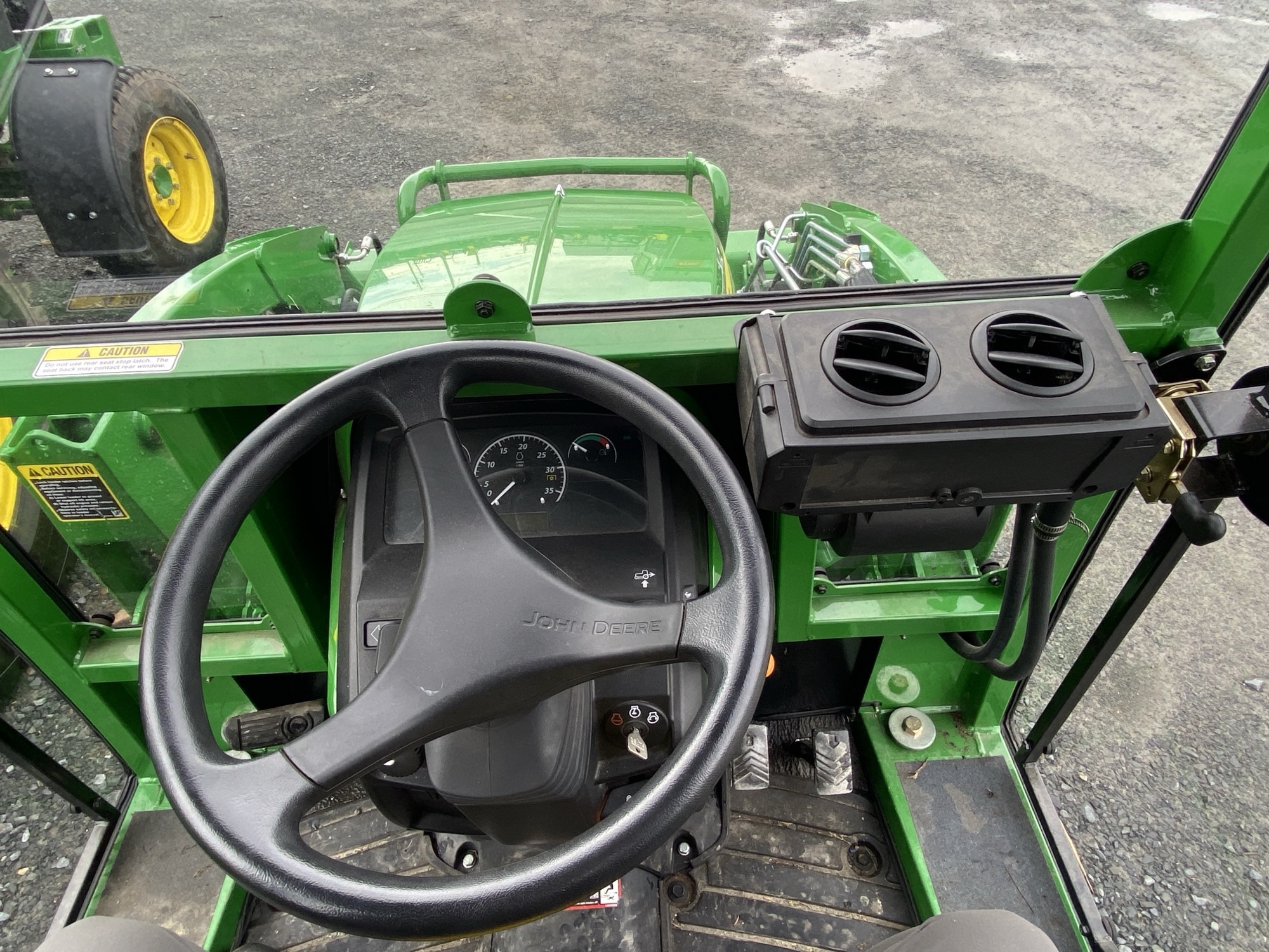 2021 John Deere 1025R Image 6