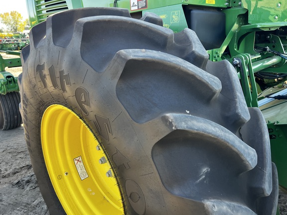 2023 John Deere W235 - Photo11