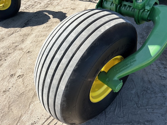 2023 John Deere W235 - Photo13