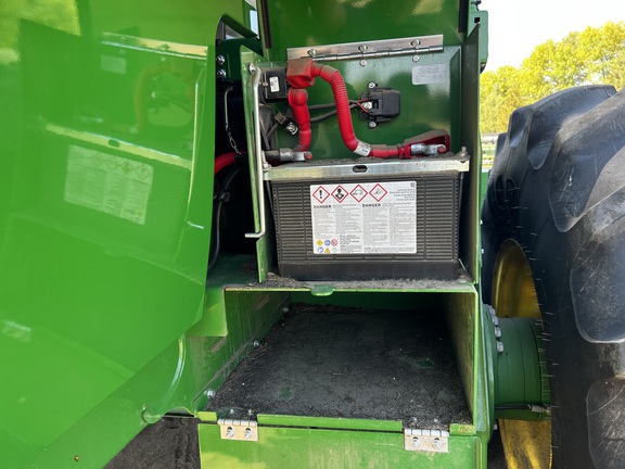 2023 John Deere W235 - Photo19