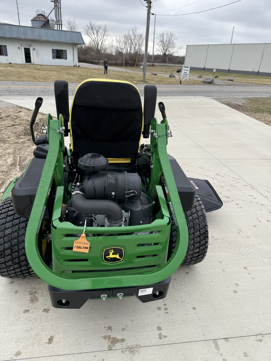 2023 John Deere Z970R Image 8
