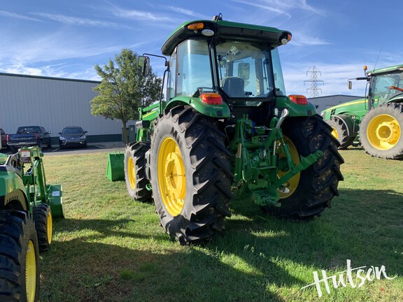 Photo of 2023 John Deere 6105E
