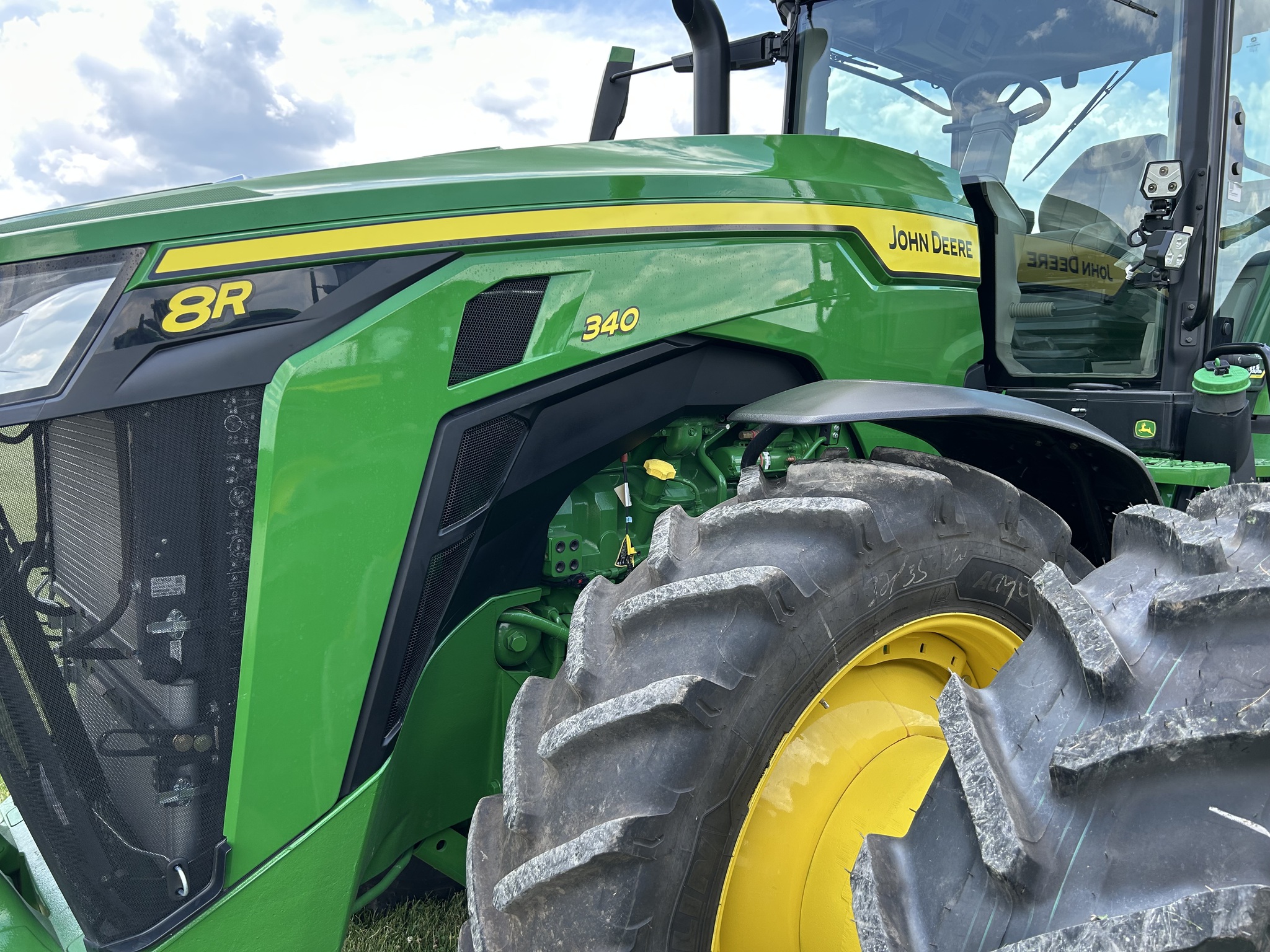  2024 John Deere 8R 340 at Heritage Tractor in Lacon, IL
