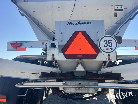 Photo of 2022 John Deere 600R