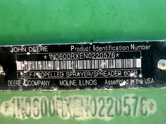 Photo of 2022 John Deere 600R