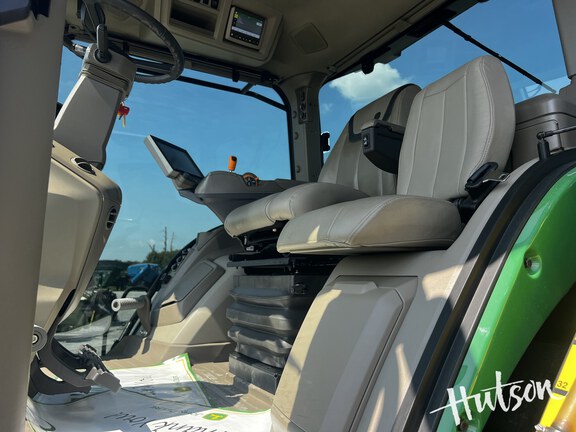 Photo of 2022 John Deere 8RX 370