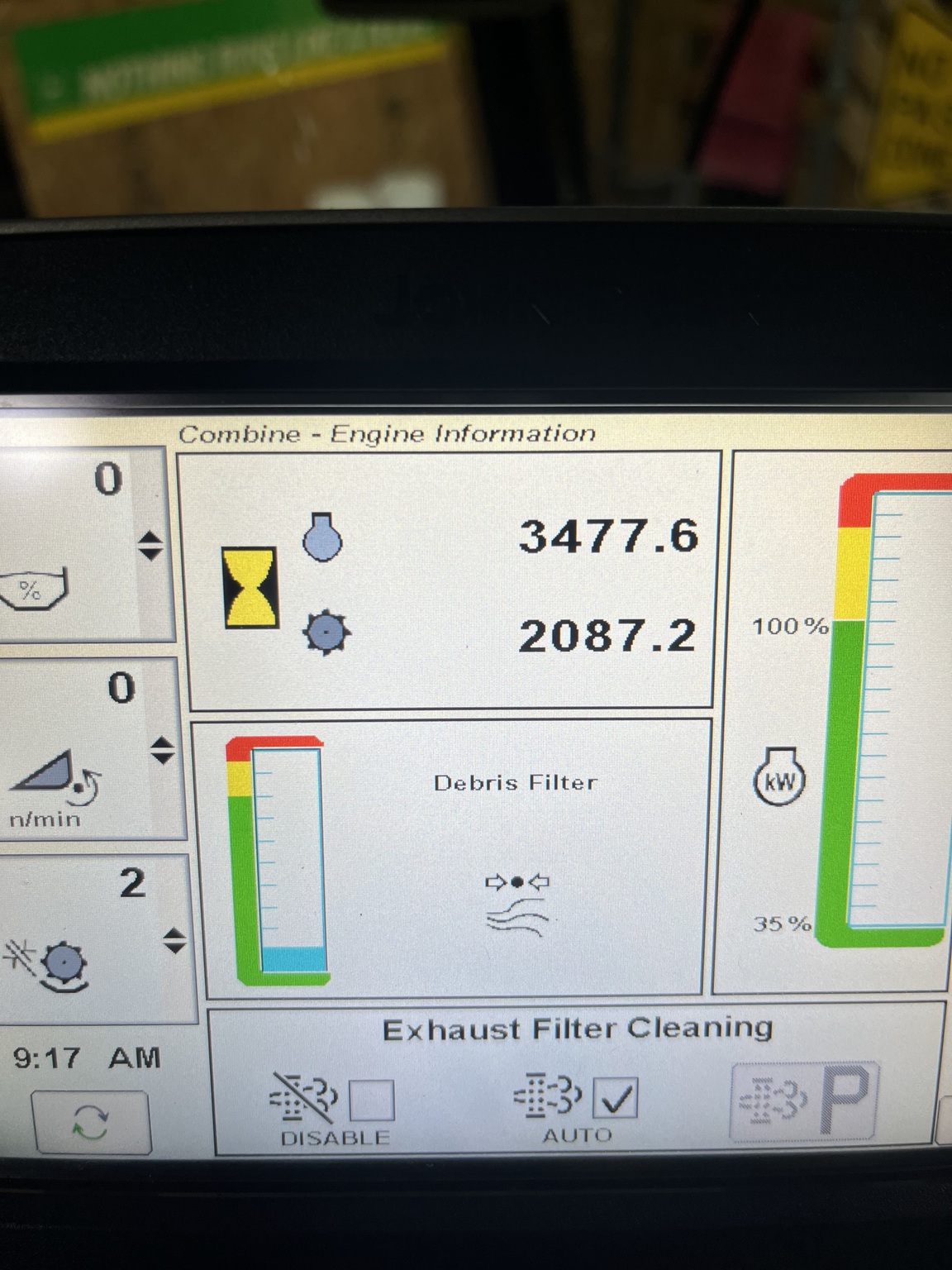 2014 John Deere S690 Image 5