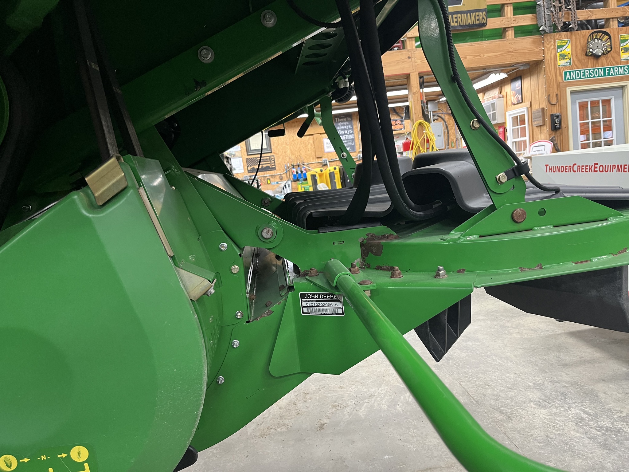 2014 John Deere S690 Image 7