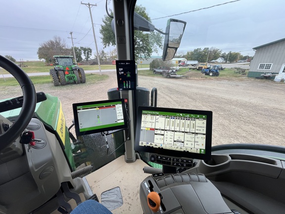 2024 John Deere 8R 370 - Photo38