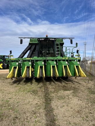 2020 John Deere CP690 Photo 3
