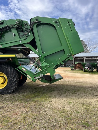 2020 John Deere CP690 Photo 5