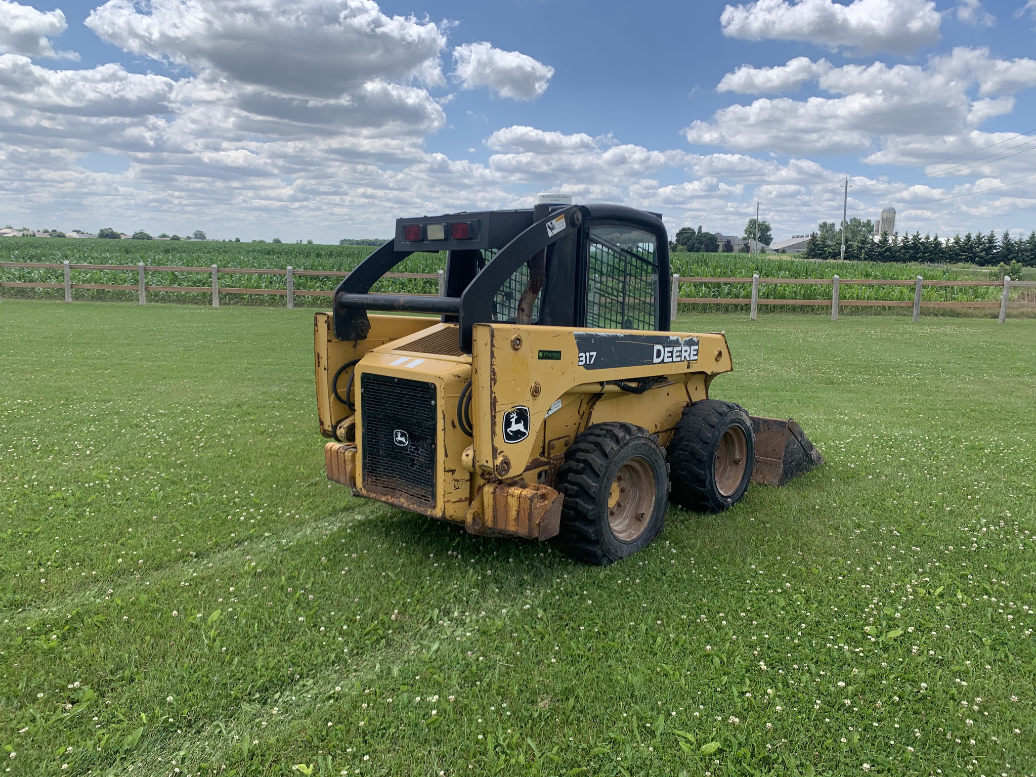 2006 John Deere 317 Image 4