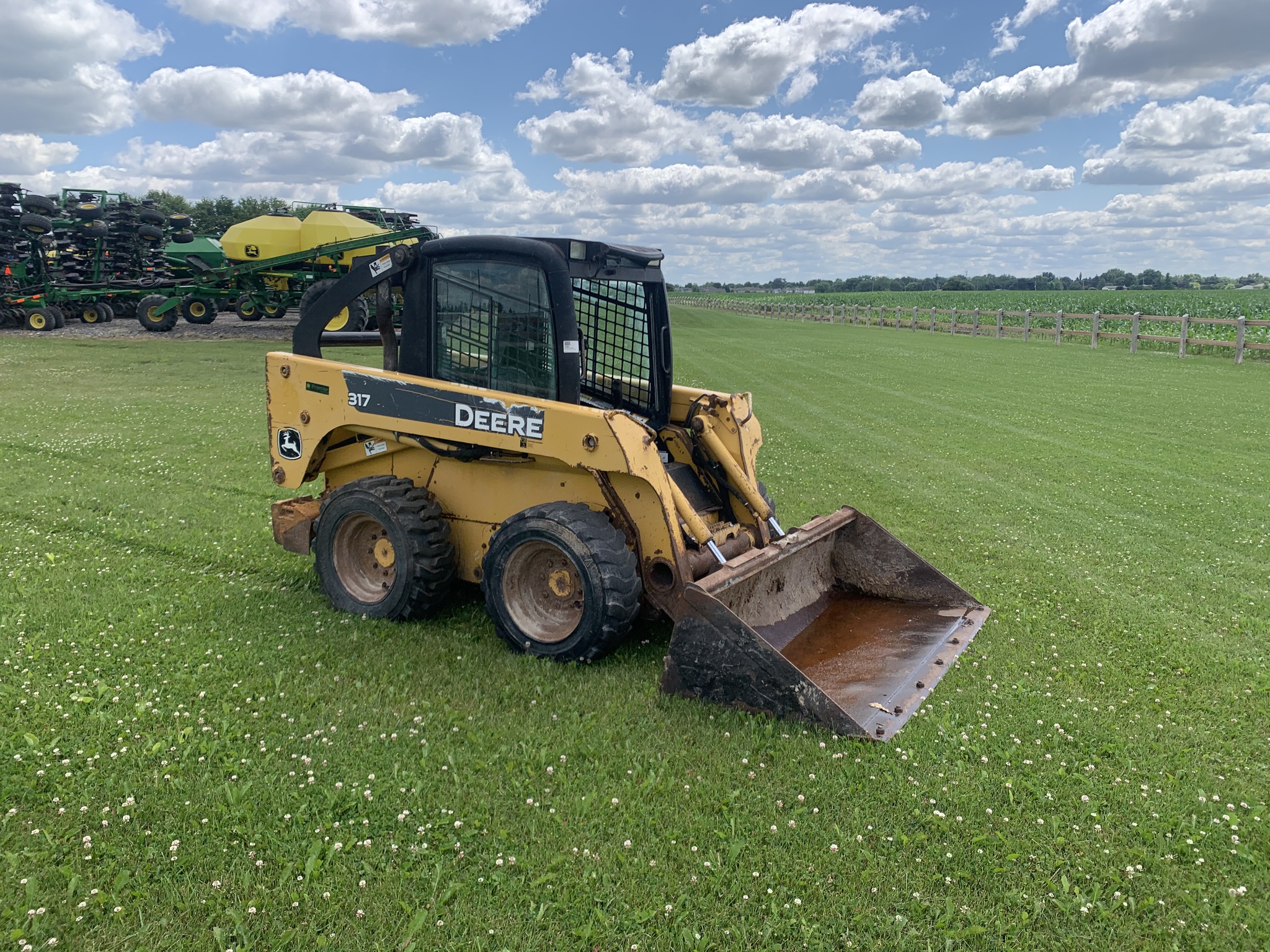 2006 John Deere 317 Image 6