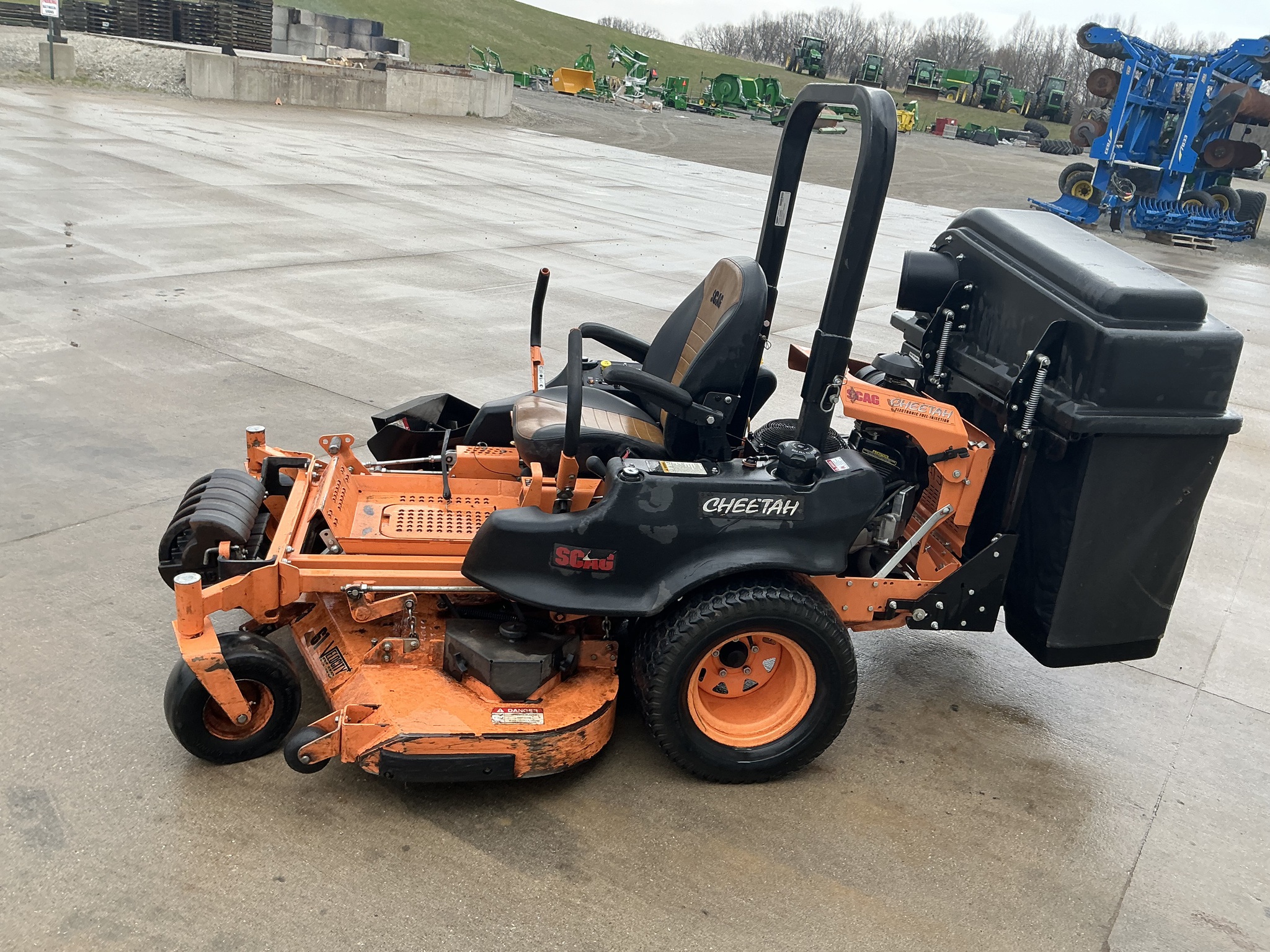 2019 Scag SCZ61V-36BV Image 4