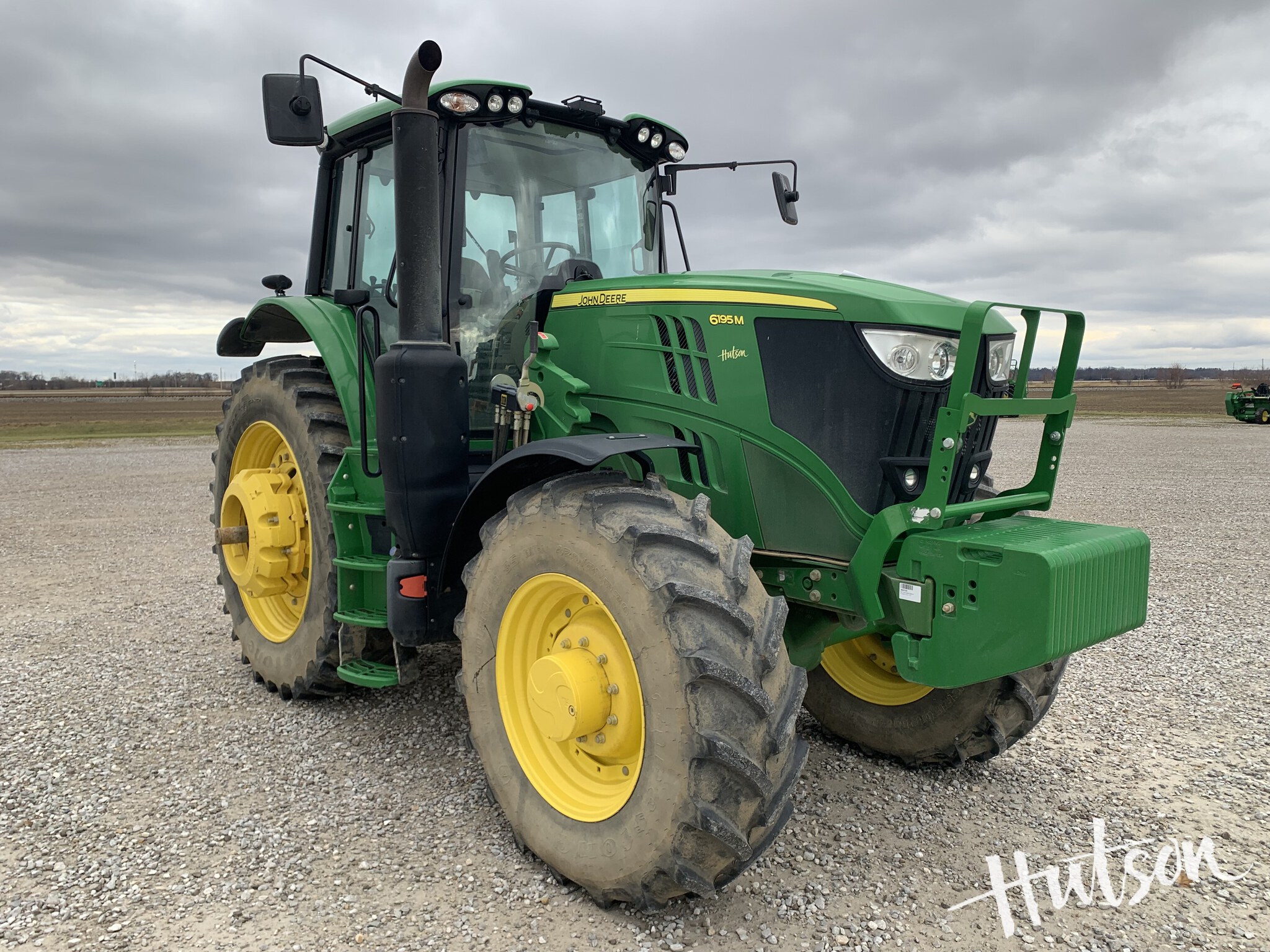2023 John Deere 6195M