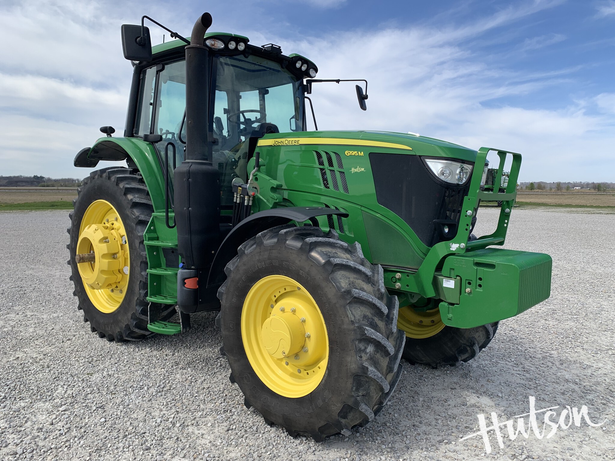 2023 John Deere 6195M