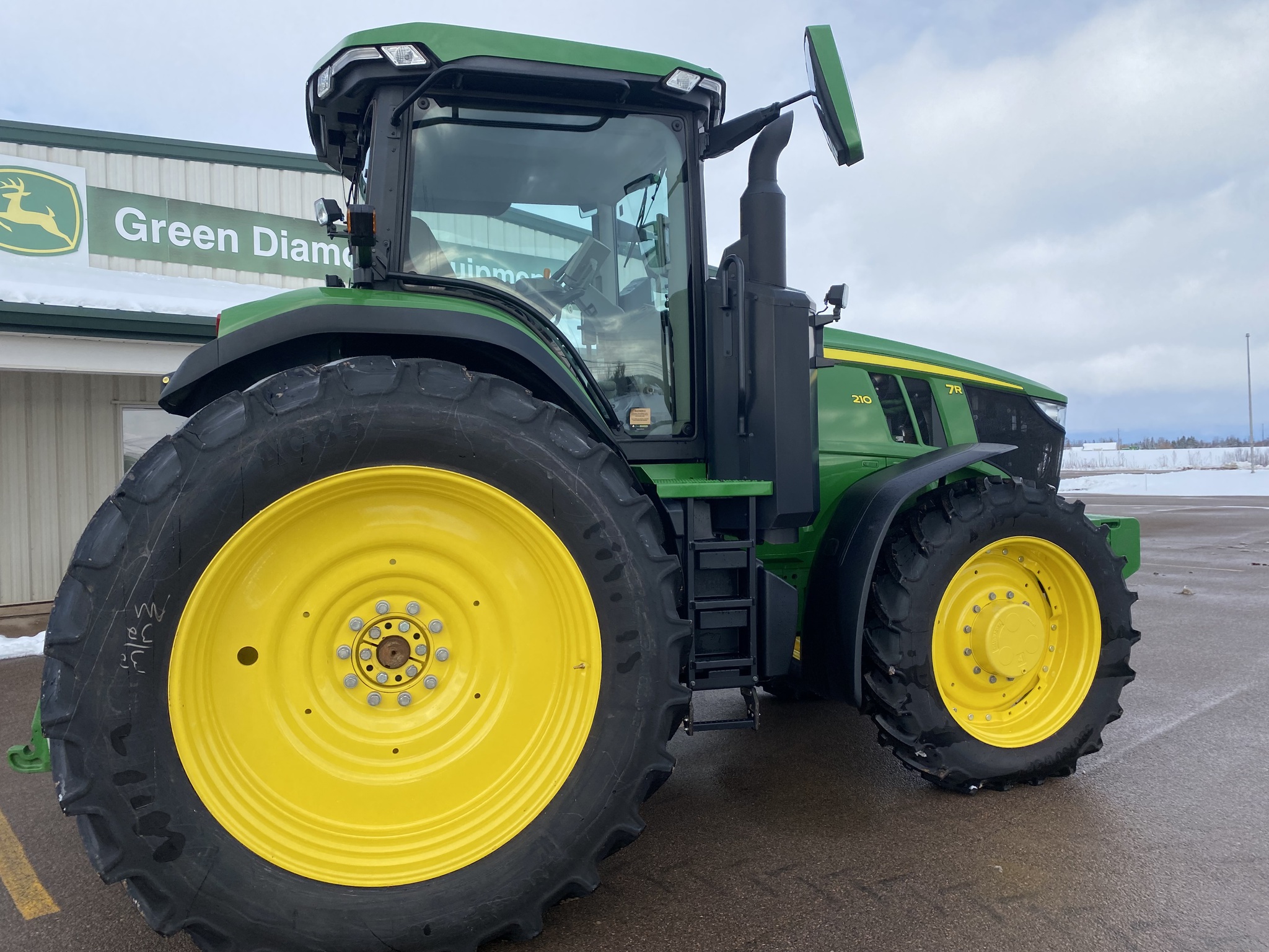 2023 John Deere 7R 210 Image 6