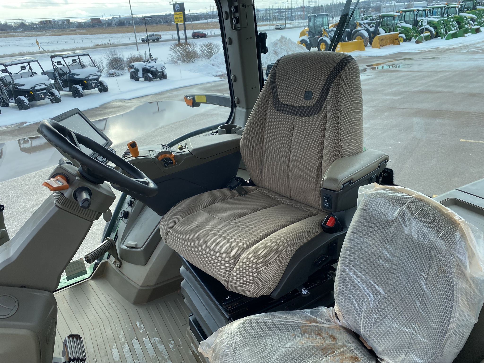 2023 John Deere 7R 210 Image 15