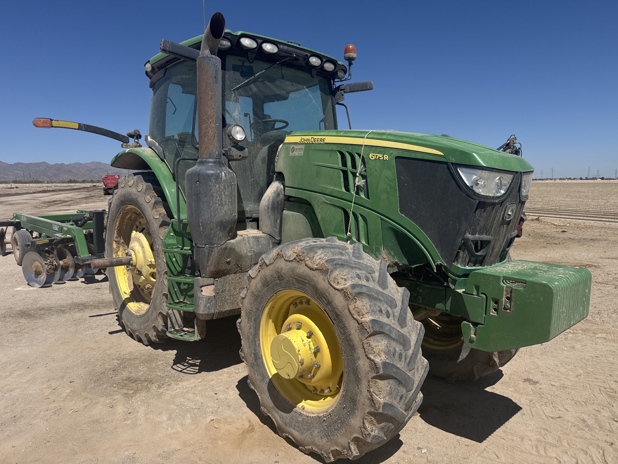 2016 John Deere 6175R Image 3