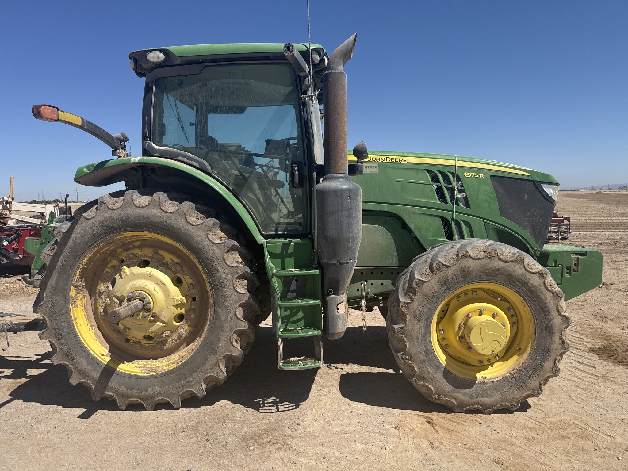 2016 John Deere 6175R Image 2