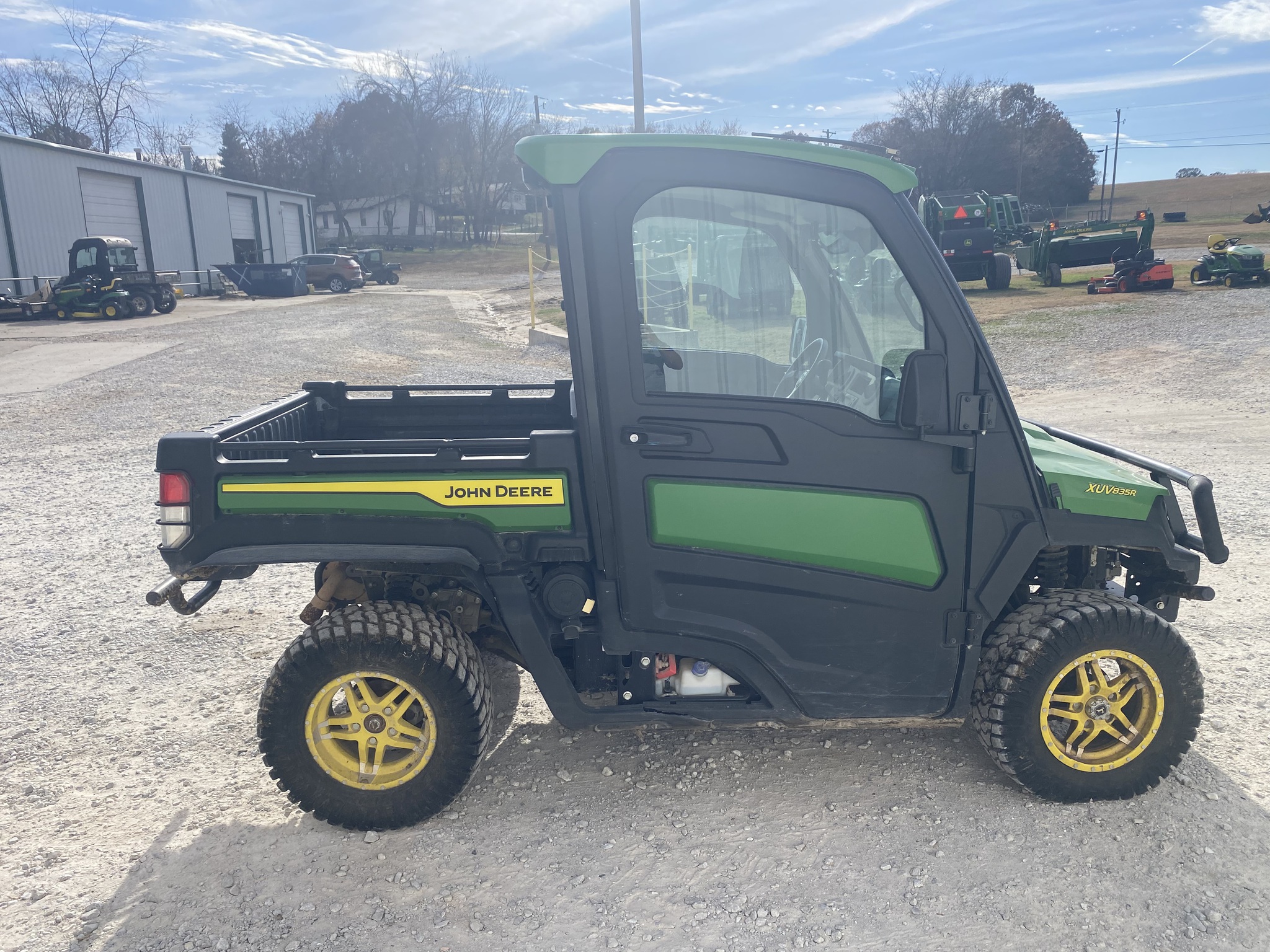  2022 John Deere XUV 835R at Heritage Tractor in Harrison, AR