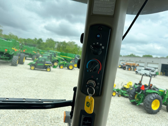 2004 Challenger MT755B