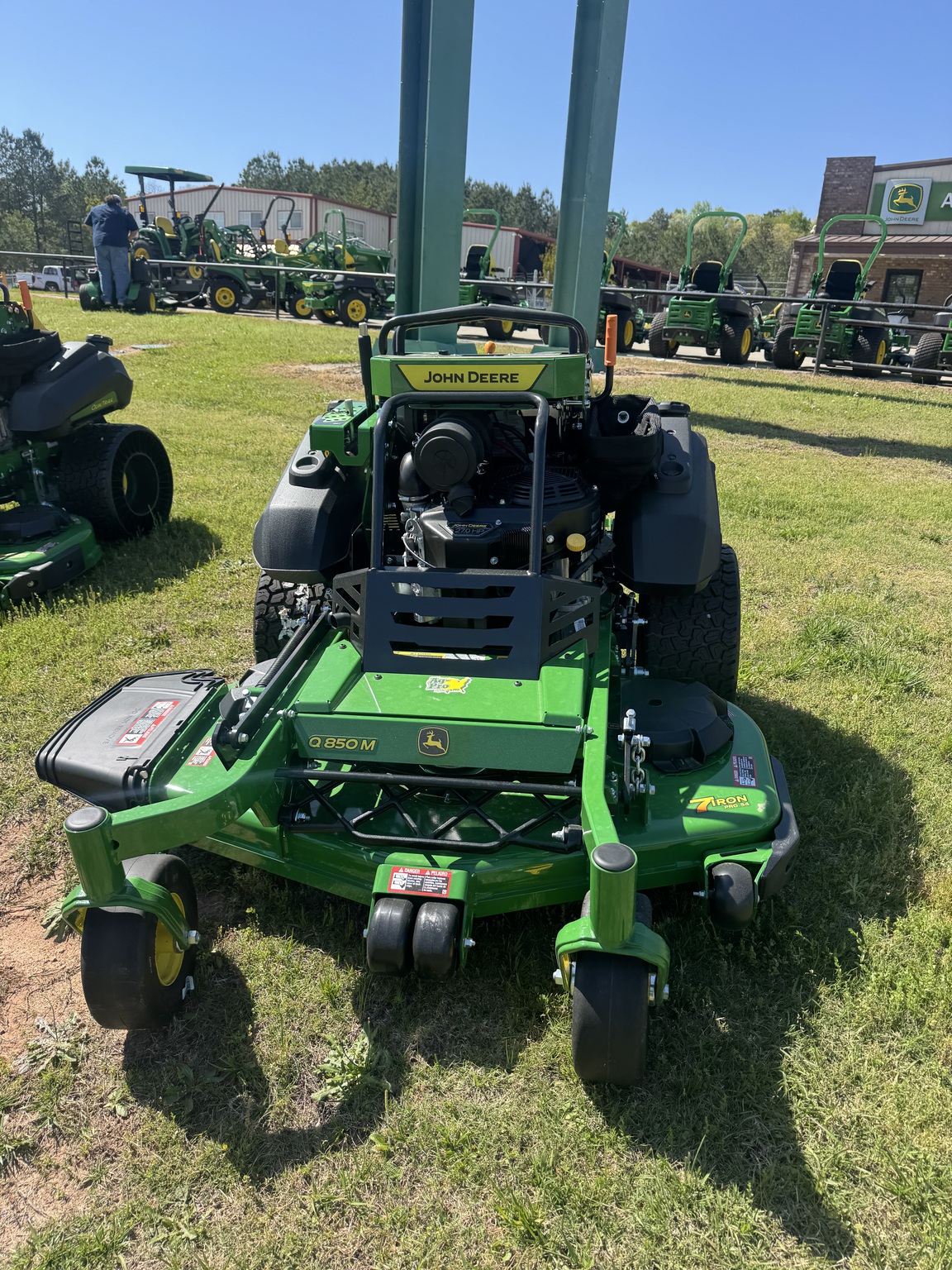 2025 John Deere q850m Image 1