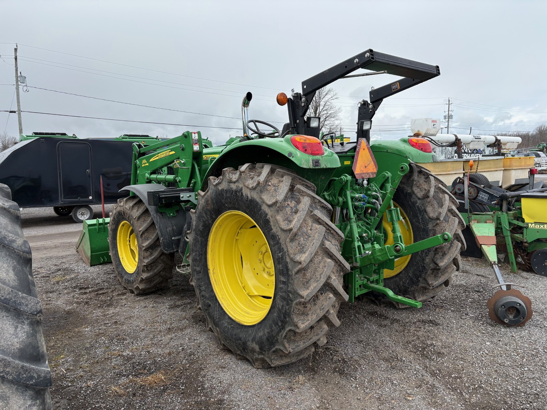 2010 John Deere 6330 Image 5