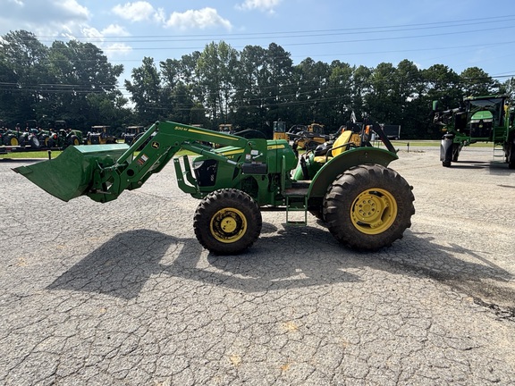 2022 John Deere 5075E