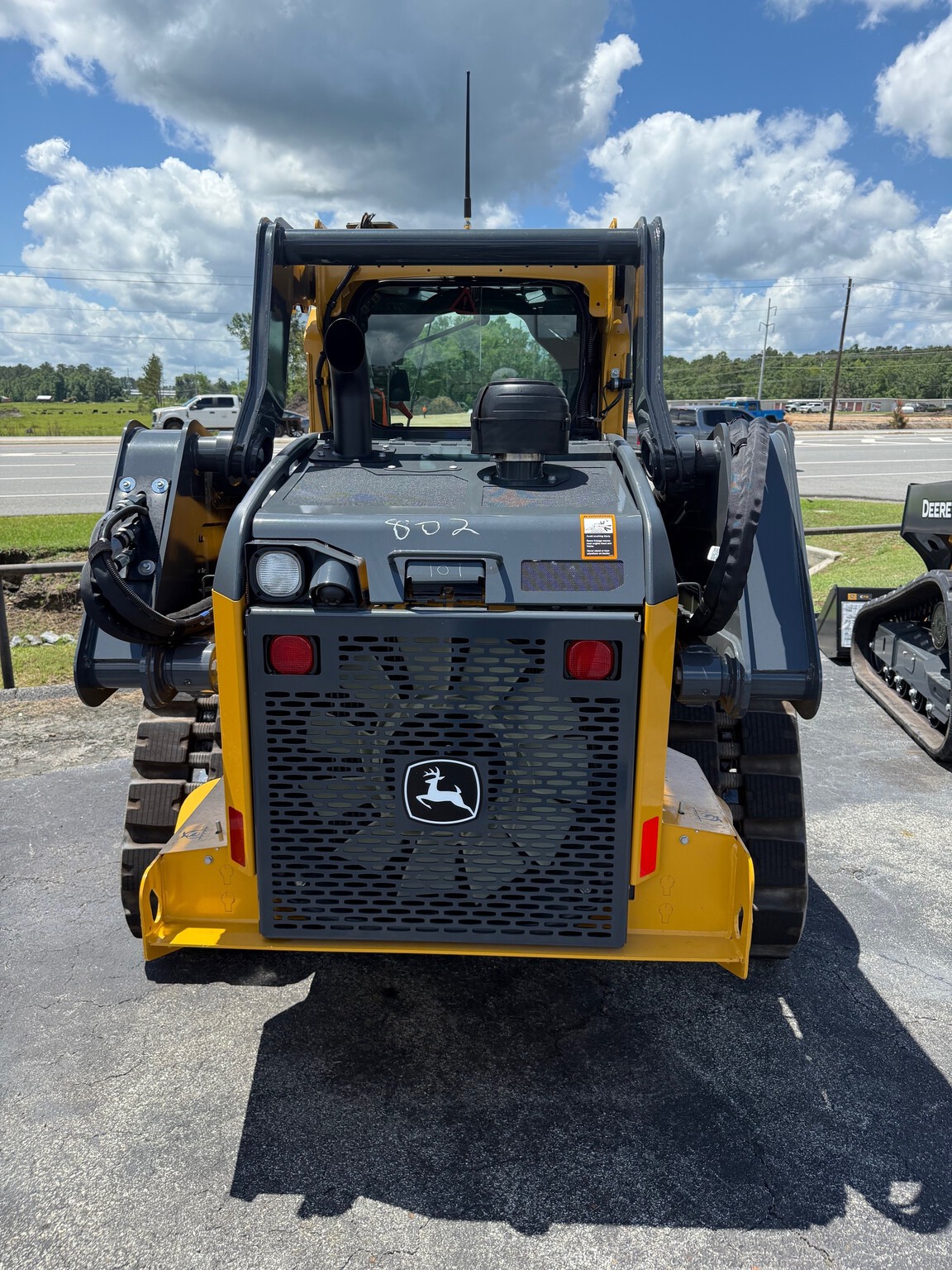 2025 John Deere 325G Image 3