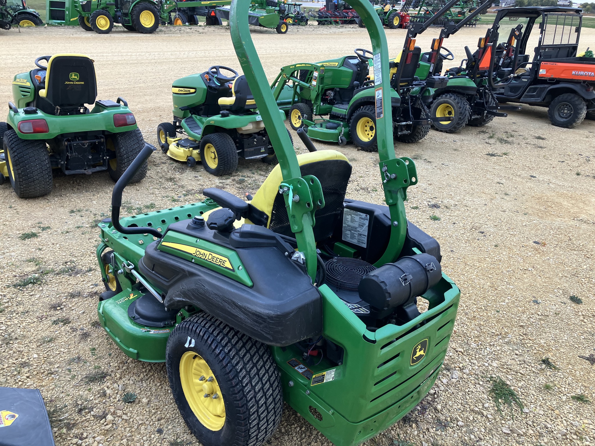 2015 John Deere Z915B Image 4