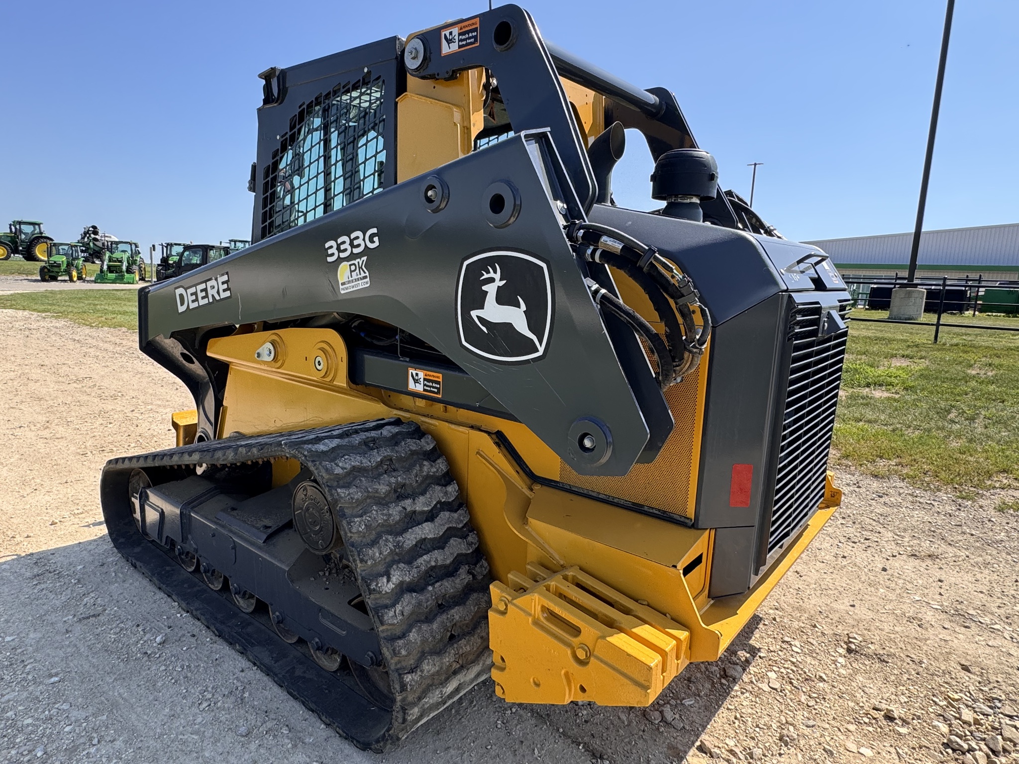 2023 John Deere 333G Image 6