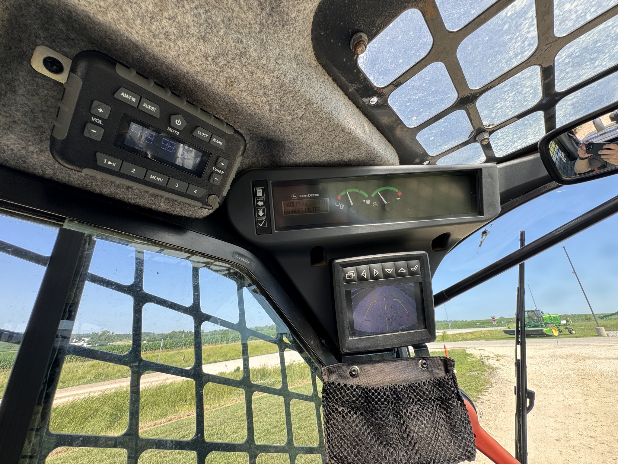 2023 John Deere 333G Image 15