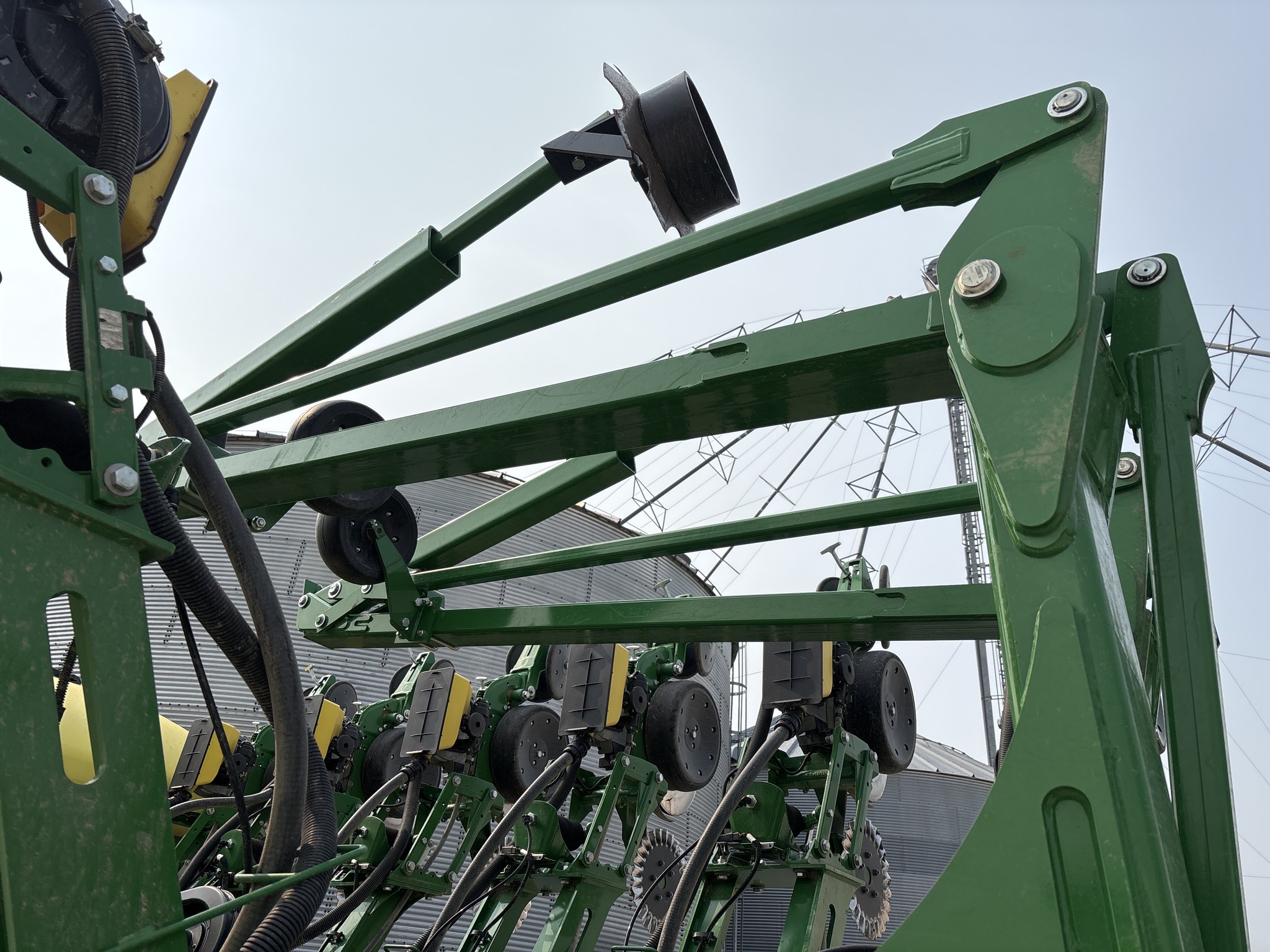 Used 2021 John Deere 1795 Planters: Drawn at Koenig Equipment in Anna, OH - PhotoXL24