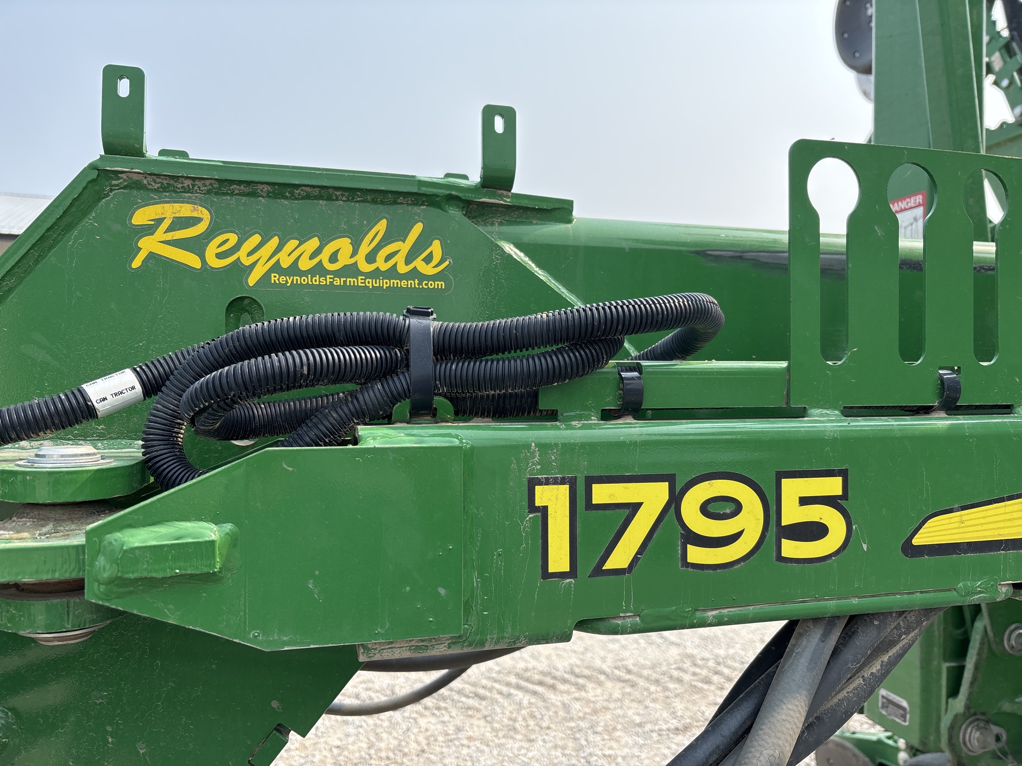 Used 2021 John Deere 1795 Planters: Drawn at Koenig Equipment in Anna, OH - PhotoXL8
