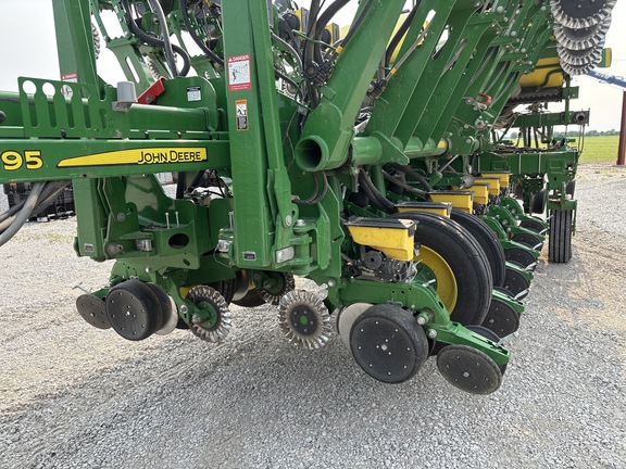 Used 2021 John Deere 1795 Planters: Drawn at Koenig Equipment in Anna, OH - Photo2