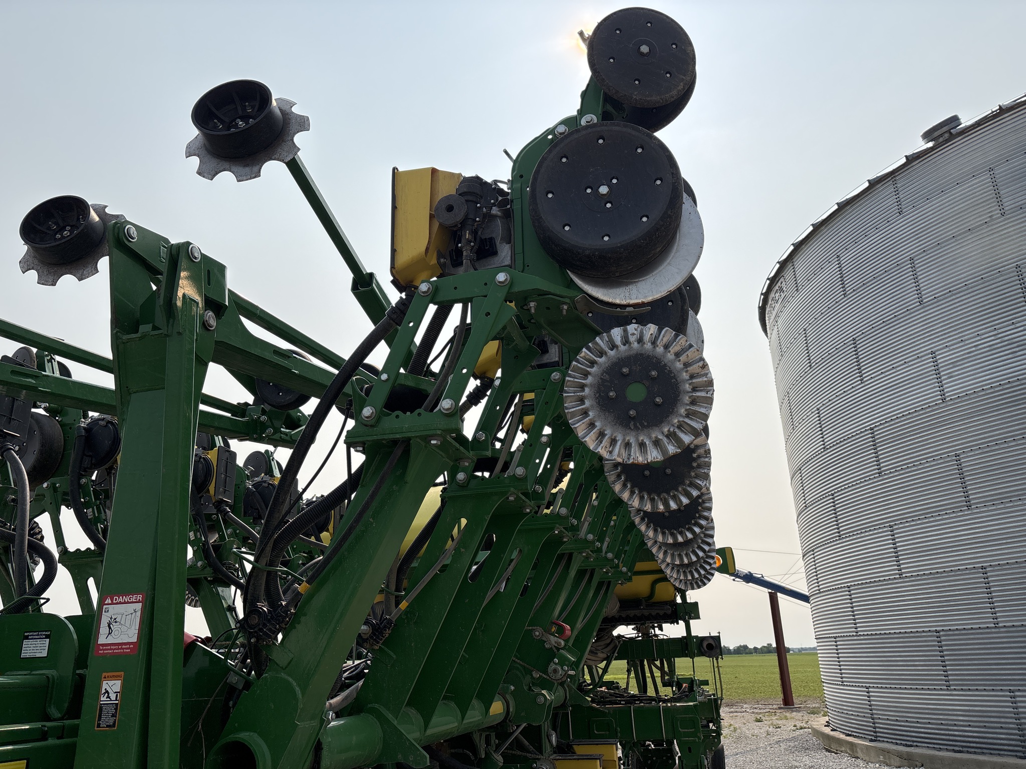 Used 2021 John Deere 1795 Planters: Drawn at Koenig Equipment in Anna, OH - PhotoXL5