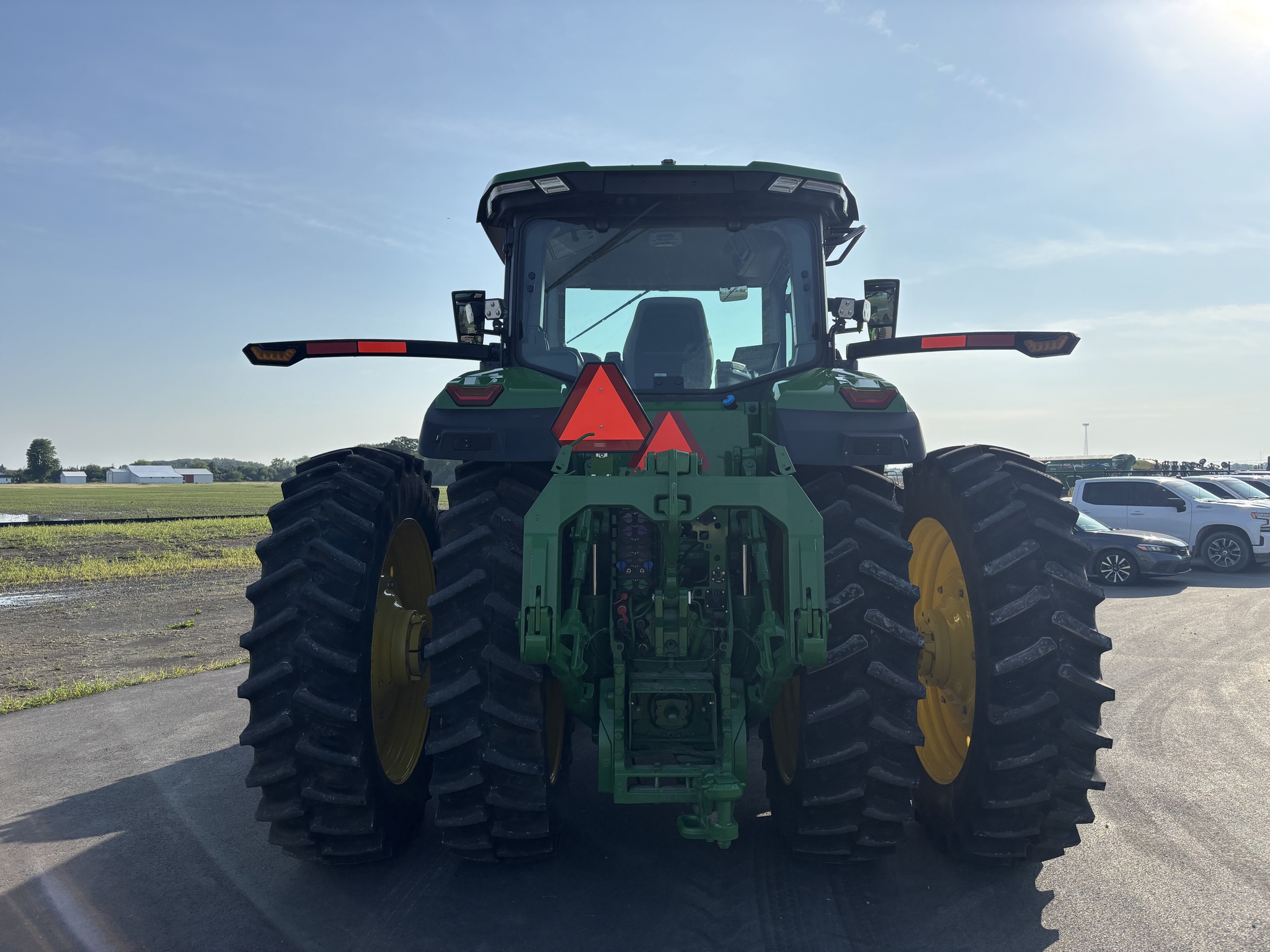 2024 John Deere 8R 370 Image 3