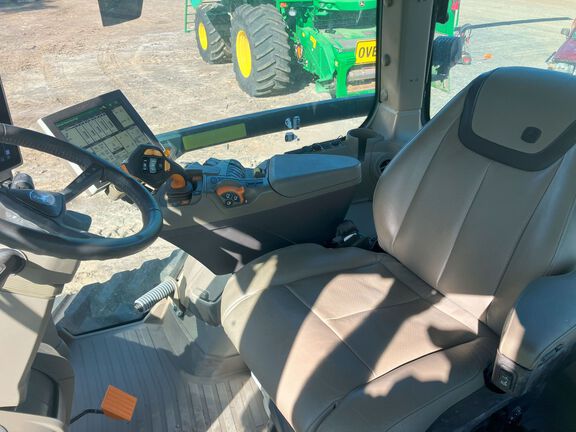 John Deere 8RT 370 image 4