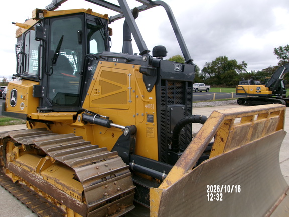 2025 John Deere 700 P