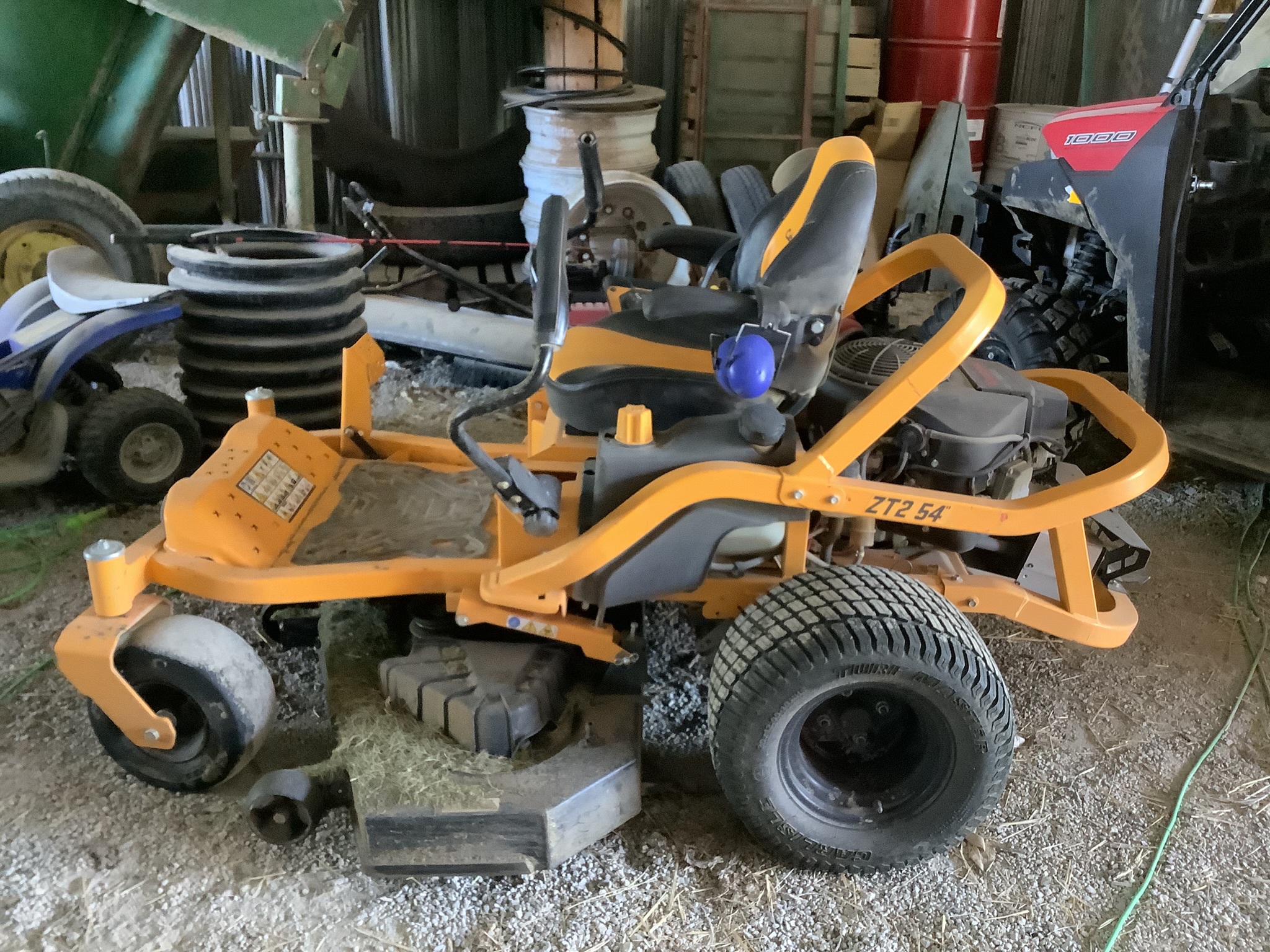 Cub Cadet ZT2 54 Image 1