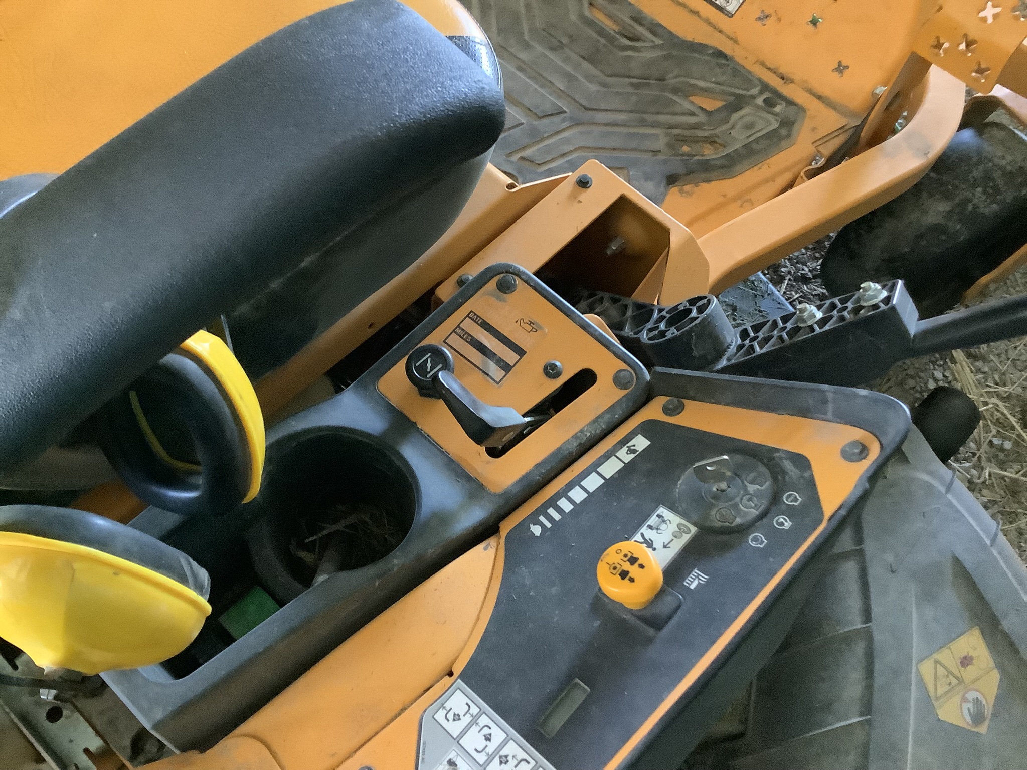 Cub Cadet ZT2 54 Image 4