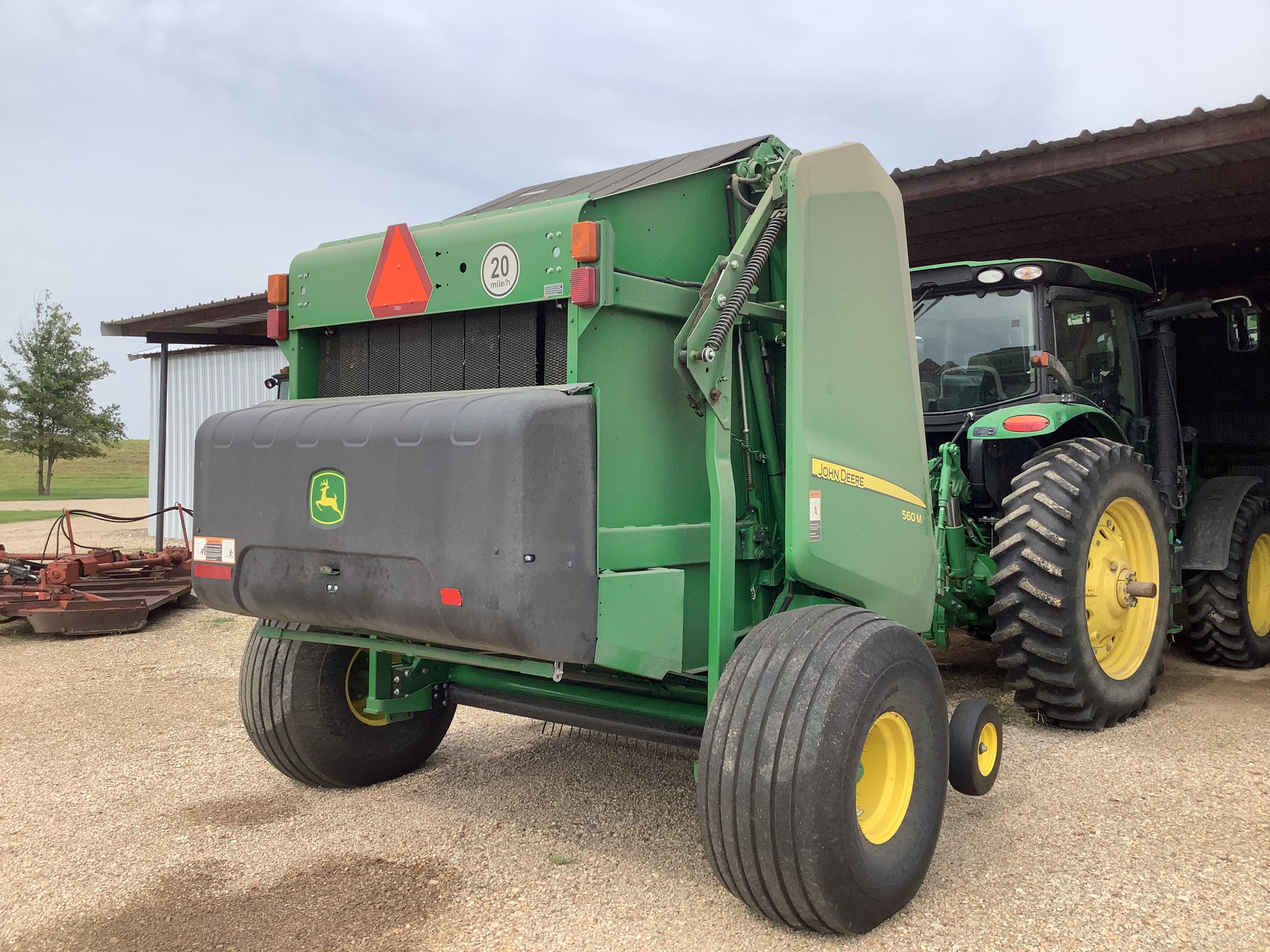 2021 John Deere 560M Image 5