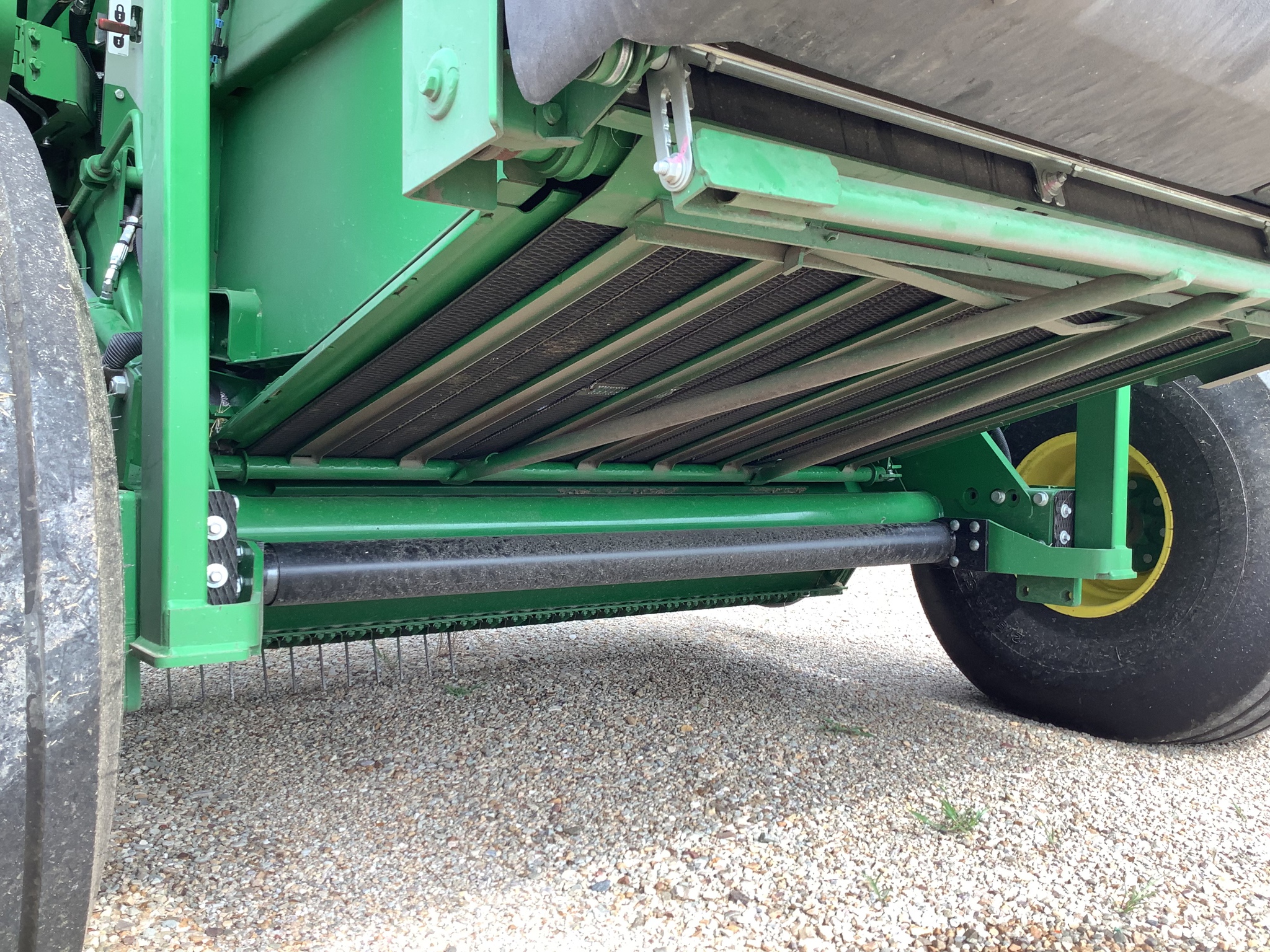 2021 John Deere 560M Image 16