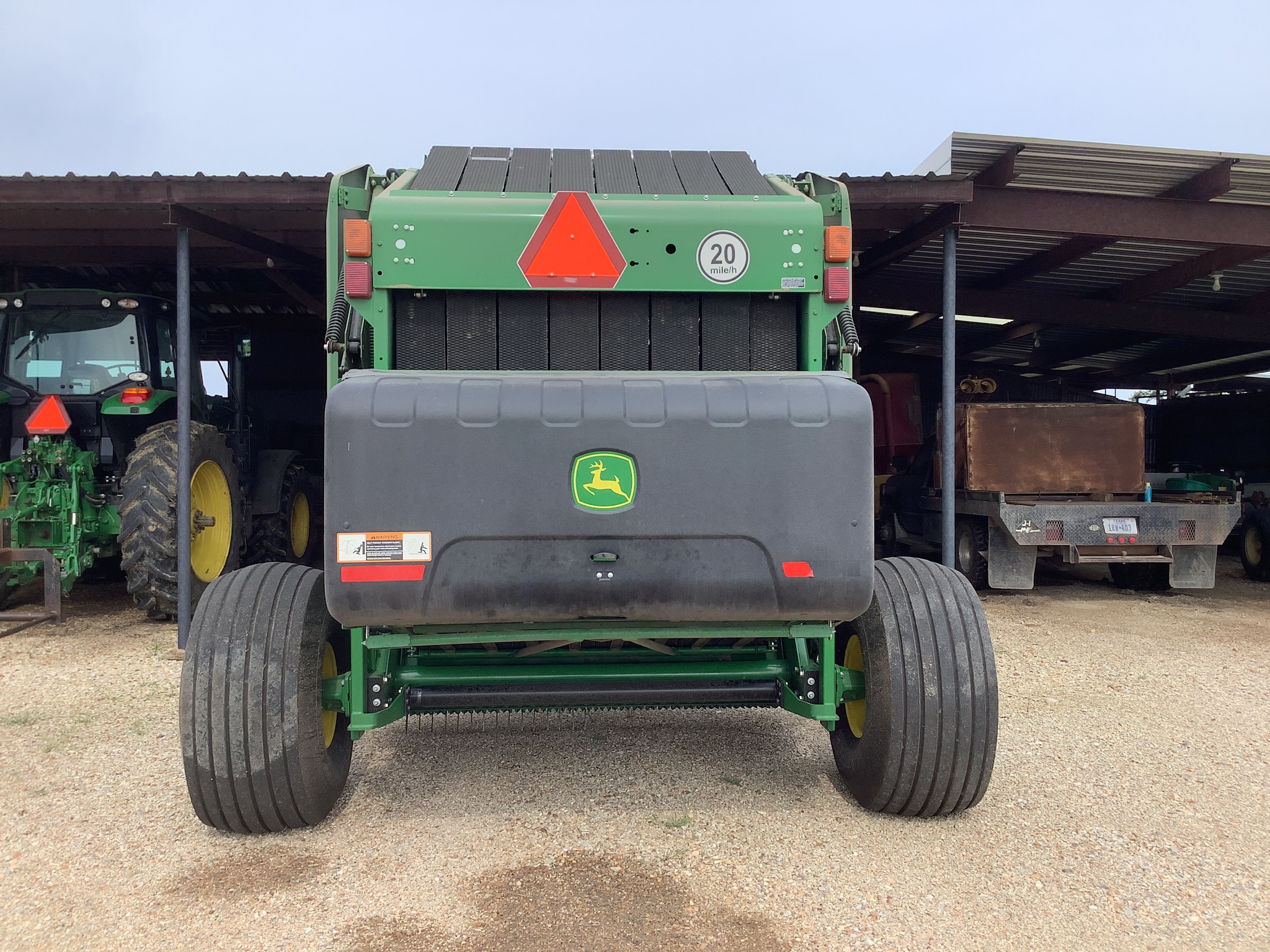 2021 John Deere 560M Image 6