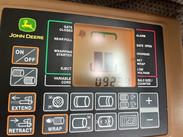 2021 John Deere 560M Image 25