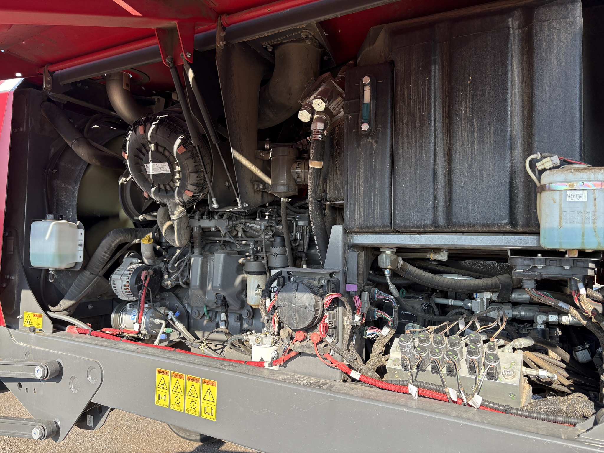 2020 Massey Ferguson WR9970 Image 28