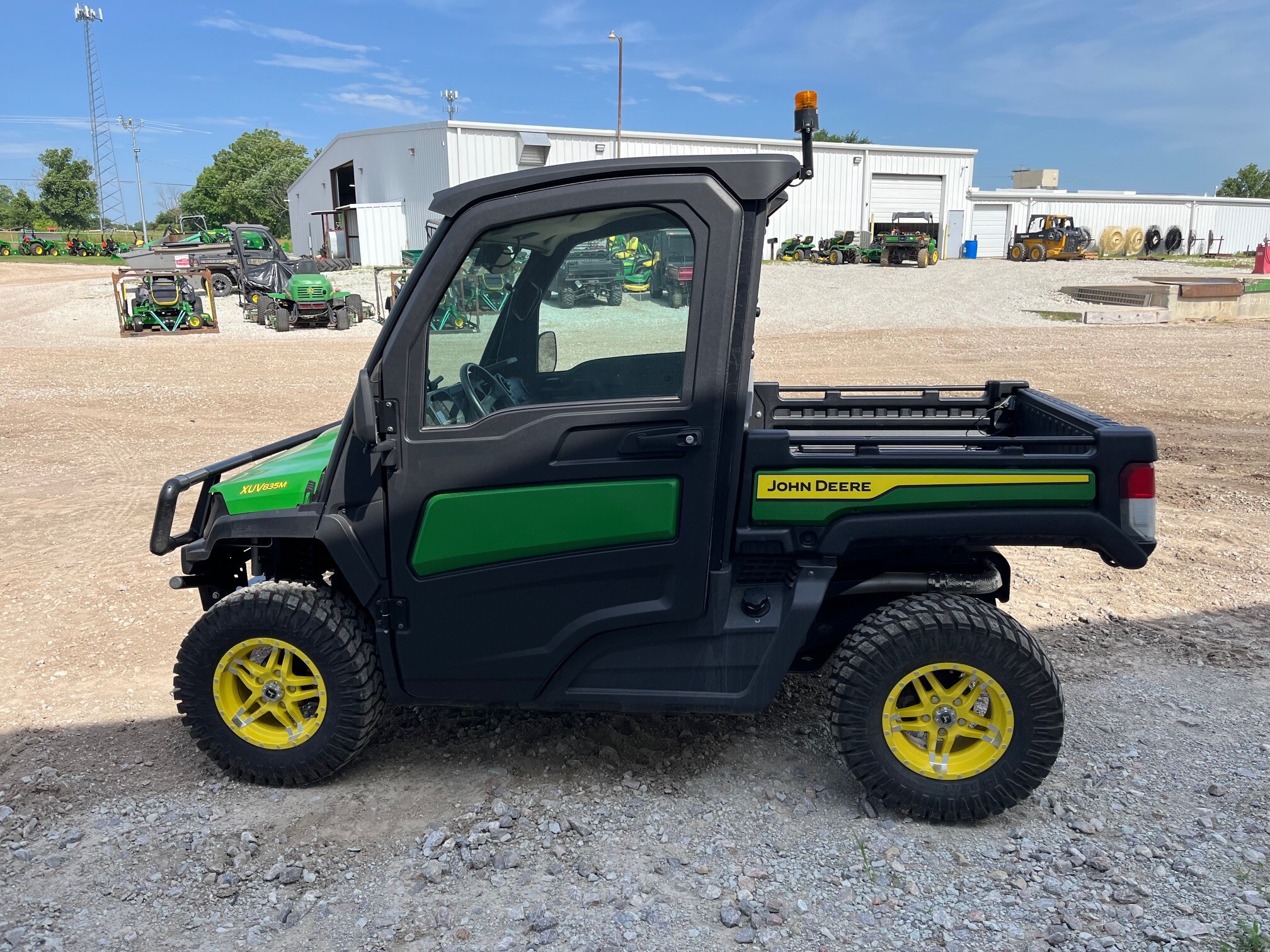 2024 John Deere XUV 835M Image 6