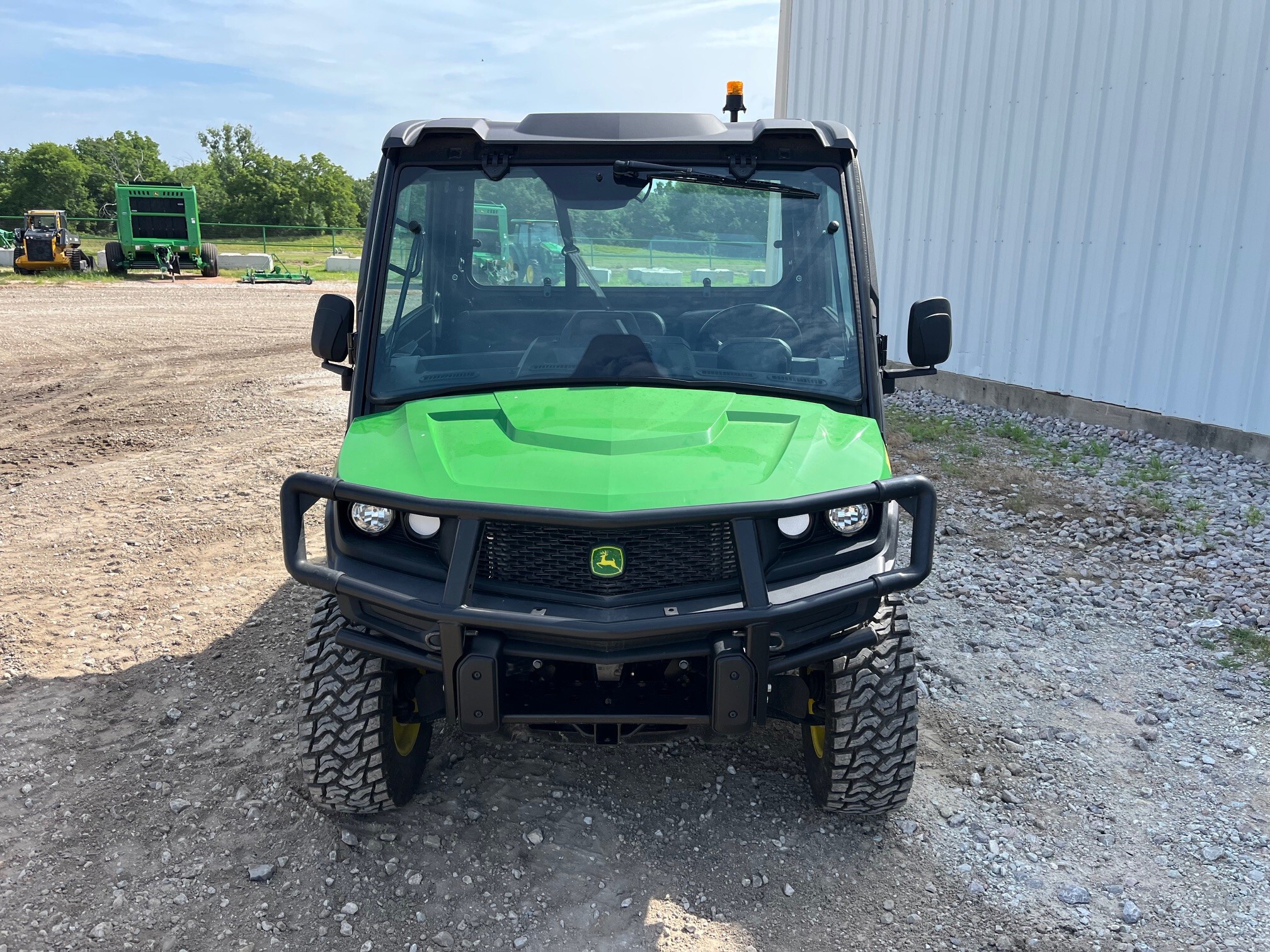 2024 John Deere XUV 835M Image 8