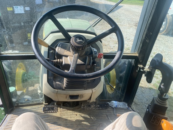 Photo of 2019 John Deere 5100E